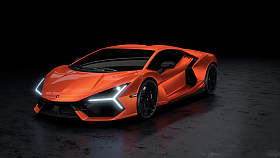 Lamborghini Revuelto. Drek k edestinm